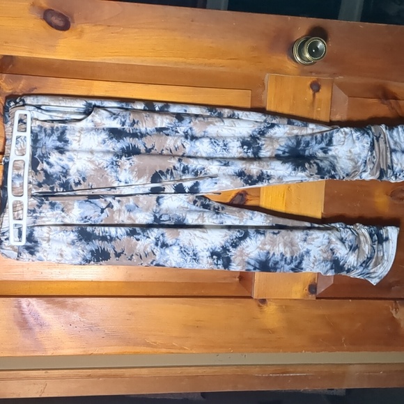 Egs by Elogés* ruched pant w pkts and v neck trim top tye dye jogger set size S/ - Picture 5 of 11